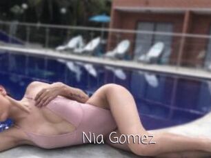 Nia_Gomez